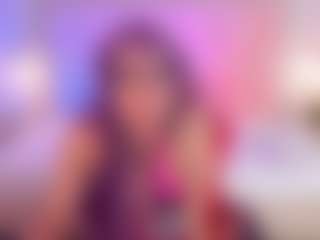GigiBelli's Live Sex Cam Show