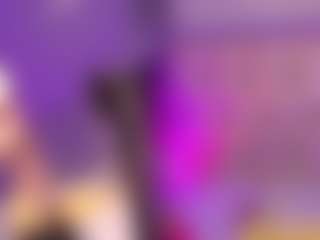 GigiBelli's Live Sex Cam Show
