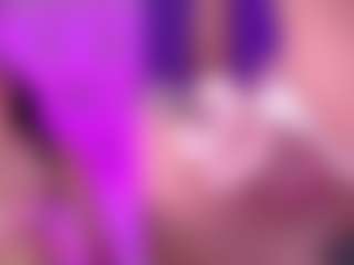 GigiBelli's Live Sex Cam Show