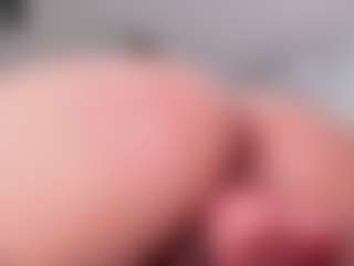 Live cam show with Hillary-Collins - Normal on studioflirtlive.com