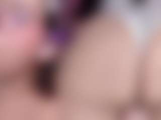 Live cam show with Lilith - Fuck Machine on livesexfox.com