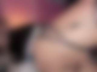 Live cam show with Lilith - Ride Torso on Soda Cam