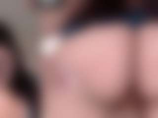 Live cam show with Lilith - Fuck Machine on Camming Site