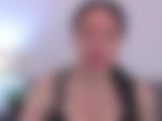 MiaSeductive's Live Sex Cam Show