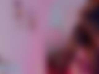 Live cam show with Paulina-Sodi - Black Hair on Camsoda