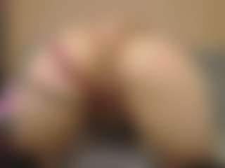 Live cam show with Roxy-Luxe-Tf - Handjob on SquirtSoMuch