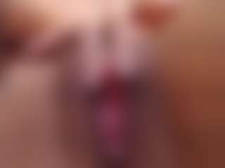 Live cam show with Sammyfit - Nipple Play on Camsoda