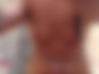 Live cam show with Sammyfit - Hairy Pussy Brown Hair on SinfulBabes