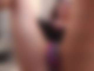 Live cam show with Sammyfit - Fingering on Camsoda