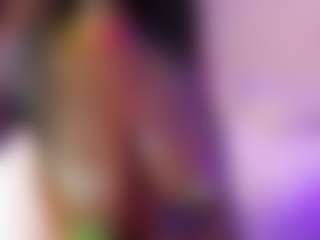 Live cam show with Tayrasiny - Ebony on Soda Cam | colombia