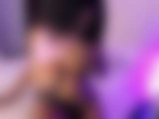 Live cam show with Tayrasiny - Ebony Big Tits on Camsoda
