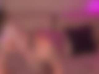 Live cam show with Elsa - Moaning on fapnchat