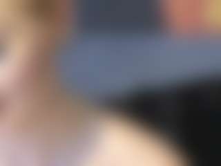 Live cam show with KarmaArms - Oil on Fit Hotties