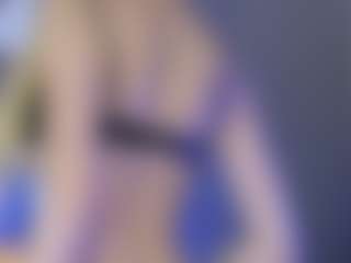 Live cam show with KarmaArms - Oil on Camsoda