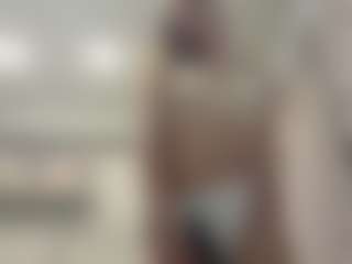 LonaLardin's Live Sex Cam Show