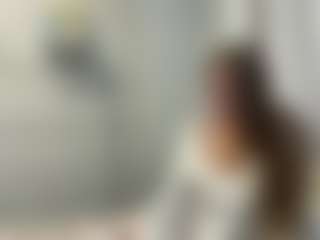 Live cam show with LonaLardin - Bedroom on StripNow