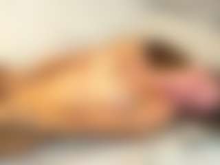 LonaLardin's Live Sex Cam Show
