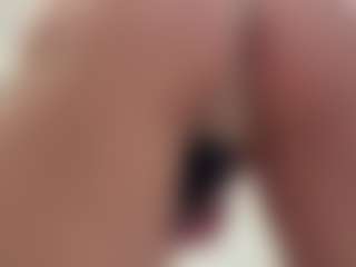 Live cam show with LonaLardin - College on live.xbliss.ai