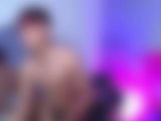 Live cam show with Zafir-Evans - Facial Piercings on Latina Girls