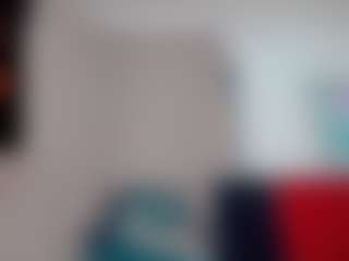 Live cam show with Abby-Whitt - Average on CamClone