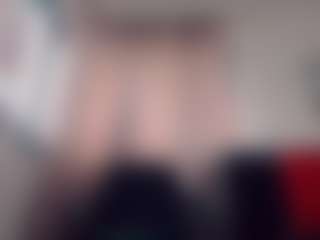 Live cam show with Abby-Whitt - Smoking on Camming Site
