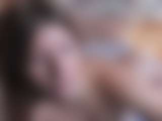 Live cam show with katymeaw - Butt Plug on Camsoda