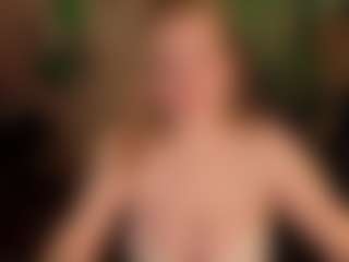 Live cam show with Margo - Blonde Hair on liverealitysex.com