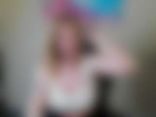 Live cam show with Margo - Blonde Hair Teen (18+) on CSO-WL