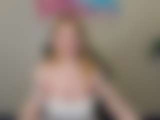 Live cam show with Margo - Flashing on Camsoda