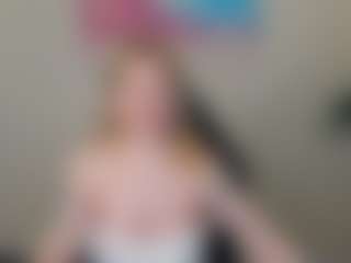 Live cam show with Margo - Sph on livesuperchat.net