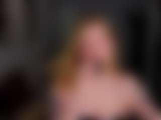 Live cam show with Margo - Living Room on Chatstar