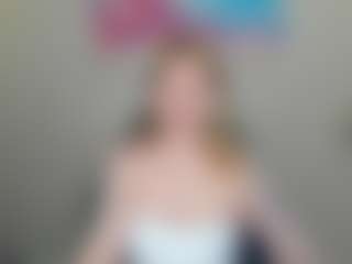 Live cam show with Margo - Flirt on Camsoda