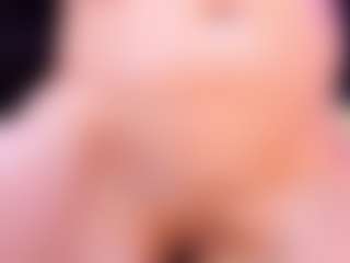 Live cam show with ShaunaDream - Granny on dropp.cam