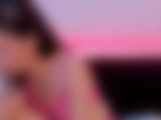 Live cam show with ShaunaDream - Granny Squirt on xDating