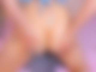 Live cam show with DELAY-LALEA - Raven Hair on Free Soda