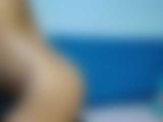 Live cam show with Joha-15 - Athletic on AdultVida.com