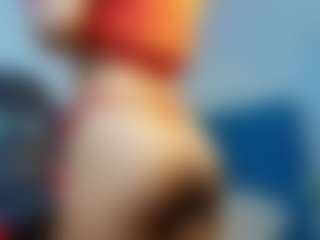 Live cam show with Joha-15 - Moaning on hornycams.live