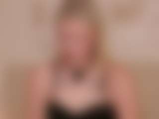 Live cam show with AliceFlare - Athletic on livesuperchat.net