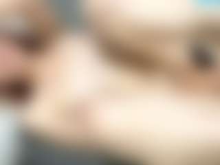 Live cam show with RosauraGalam - Brown Hair on Stripli.com