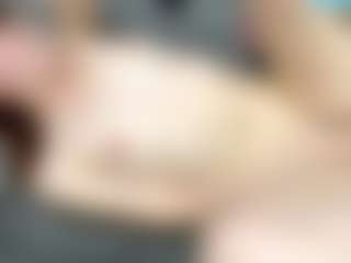 Live cam show with RosauraGalam - Granny on SquirtSoMuch