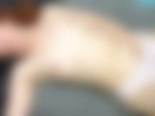 Live cam show with RosauraGalam - Ebony Teen (18+) on CamClone