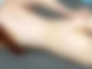 Live cam show with RosauraGalam - Granny Ebony on Instabang