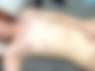 RosauraGalam's Live Sex Cam Show
