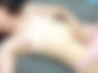 Live cam show with RosauraGalam - Red Hair Squirt on AdultVida.com