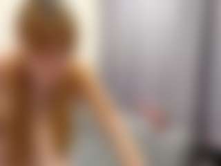 RosauraGalam's Live Sex Cam Show