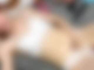 Live cam show with RosauraGalam - College Teen (18+) on Camsoda