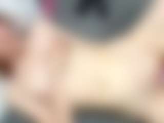 RosauraGalam's Live Sex Cam Show