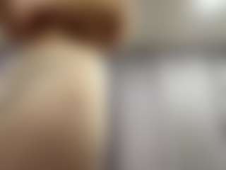 RosauraGalam's Live Sex Cam Show