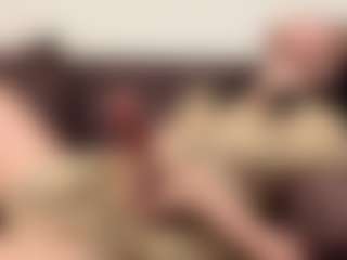Live cam show with RossieJablonowski - Upskirt on Camsoda