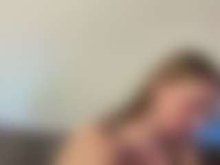 Live cam show with Annie - Anal on Camsoda